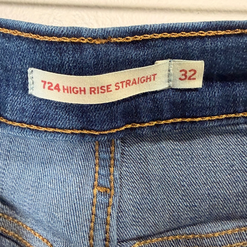 Levi's 724 High Rise Straight Denim Blue Jeans (32x30) Classic Clean Dark Wash - Picture 7 of 15
